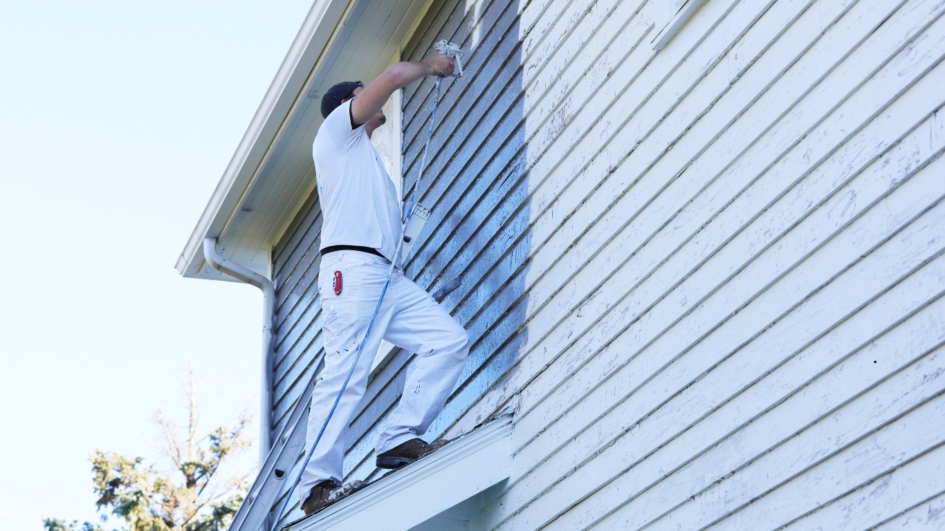 Signs Your Home Needs a Fresh Coat of Paint: Advice from Mesa, AZ House Painters